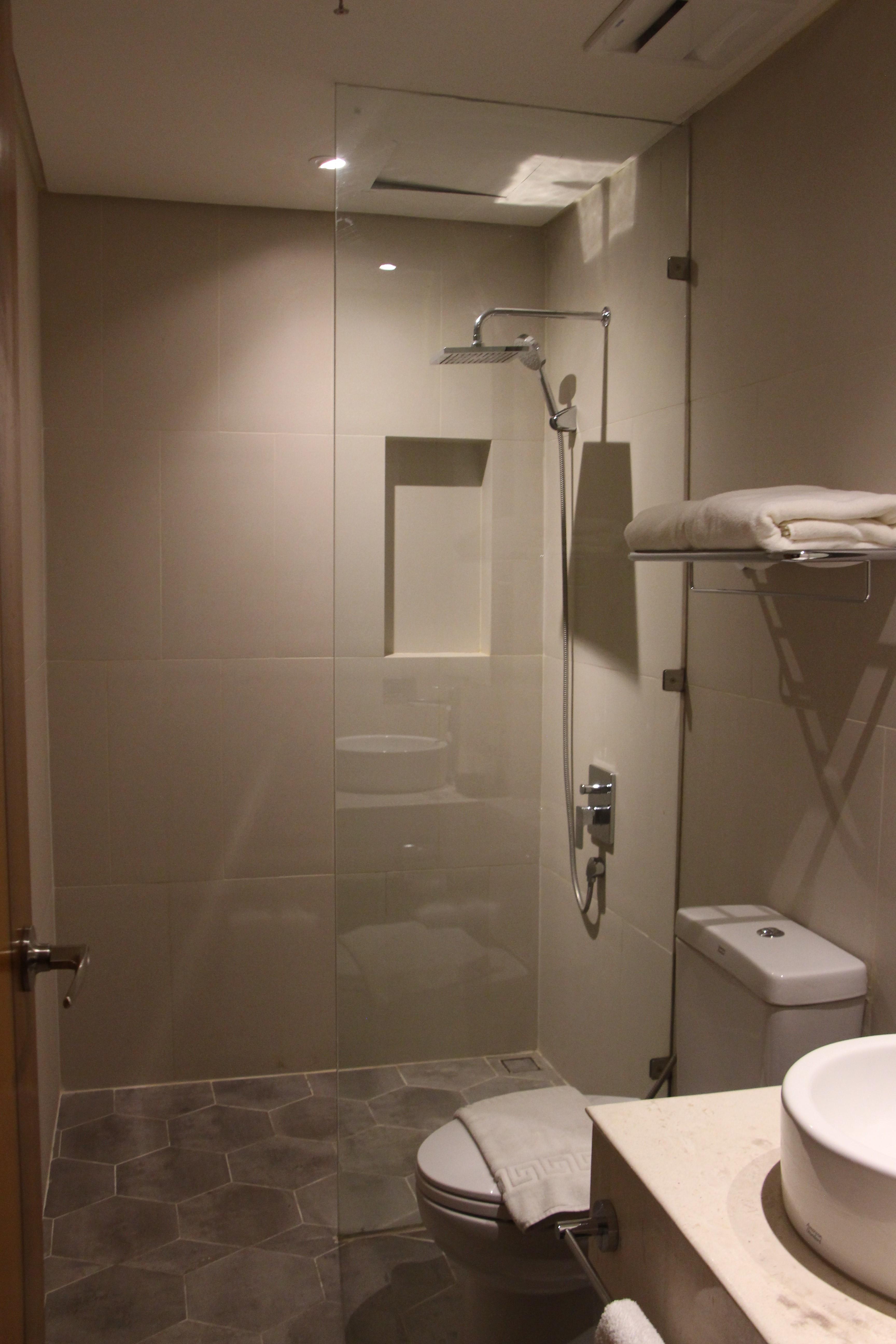 Acacia Hotel Баколод Экстерьер фото