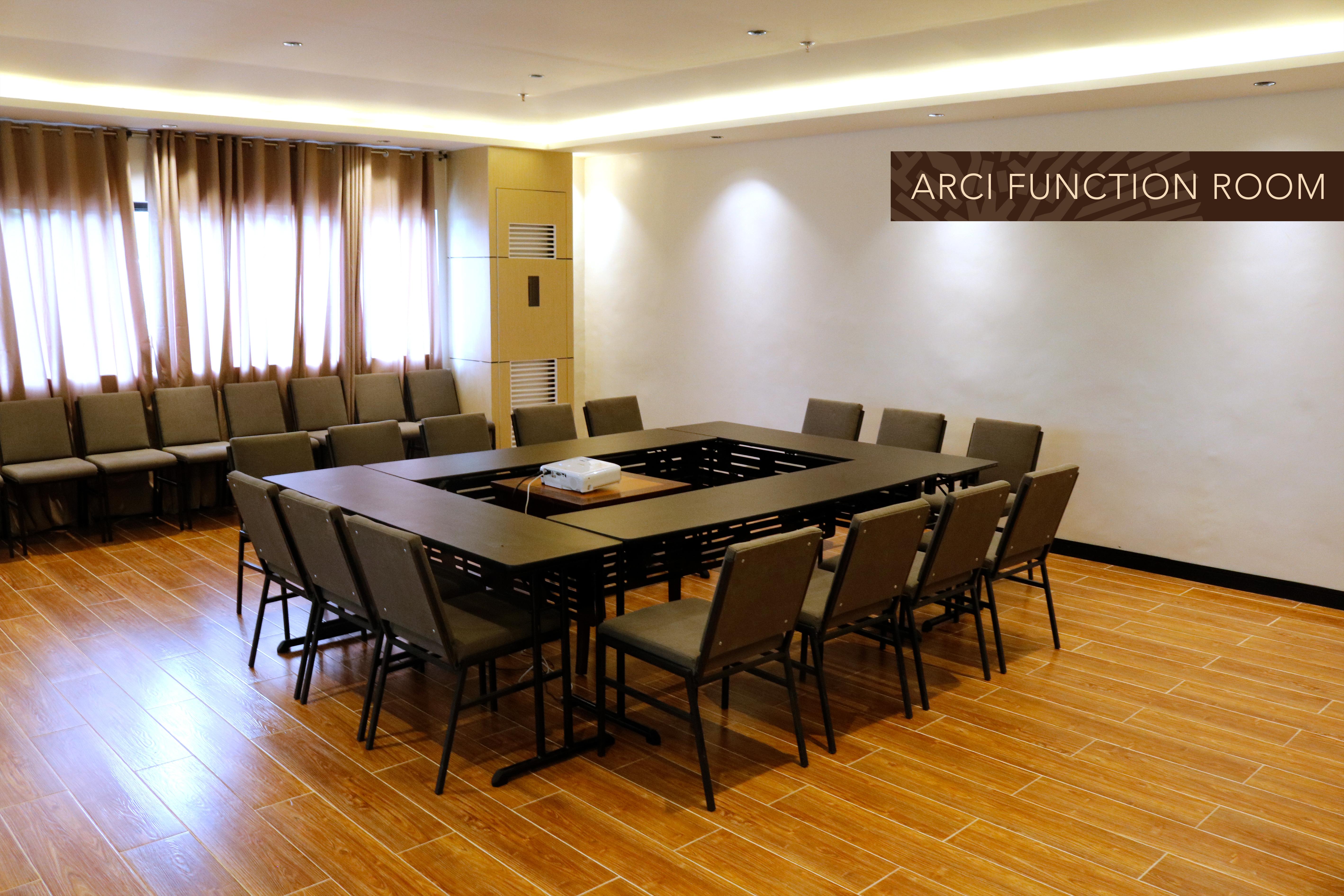 Acacia Hotel Баколод Экстерьер фото