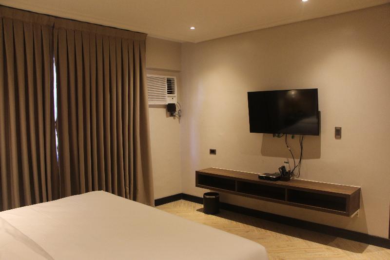 Acacia Hotel Баколод Экстерьер фото